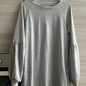 Jack SonRowe long grey sweater with 2 side pockets and long puffy sleeves sizeM